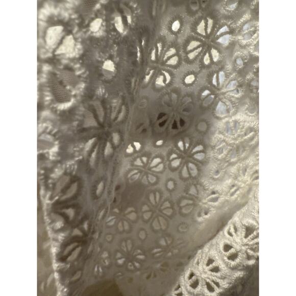 Ann Taylor Loft Eyelet Front T-Shirt White S Coastal Chic 79-14-01 - Picture 9 of 14